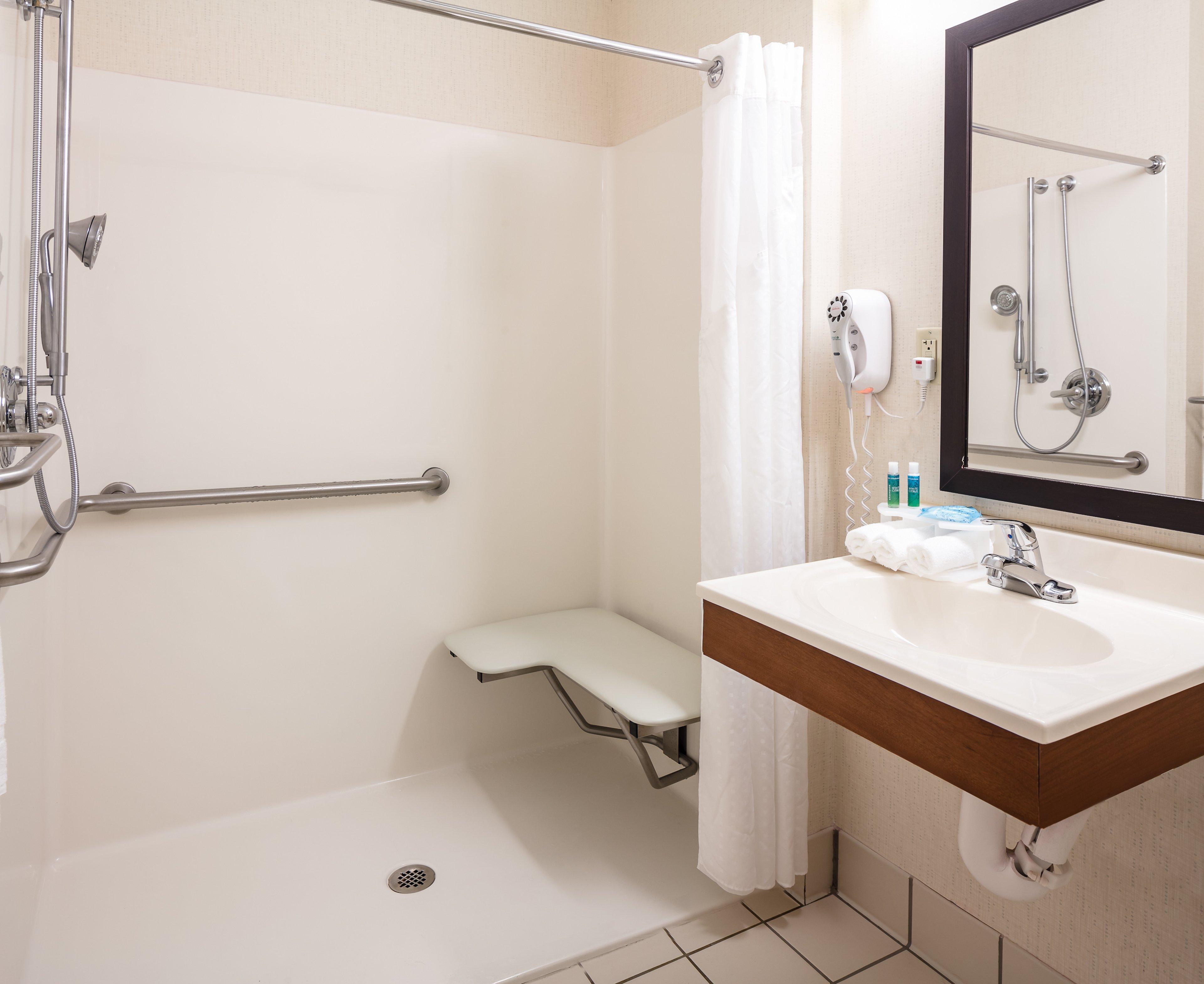Holiday Inn Express Hotel & Suites Coralville By Ihg Kültér fotó