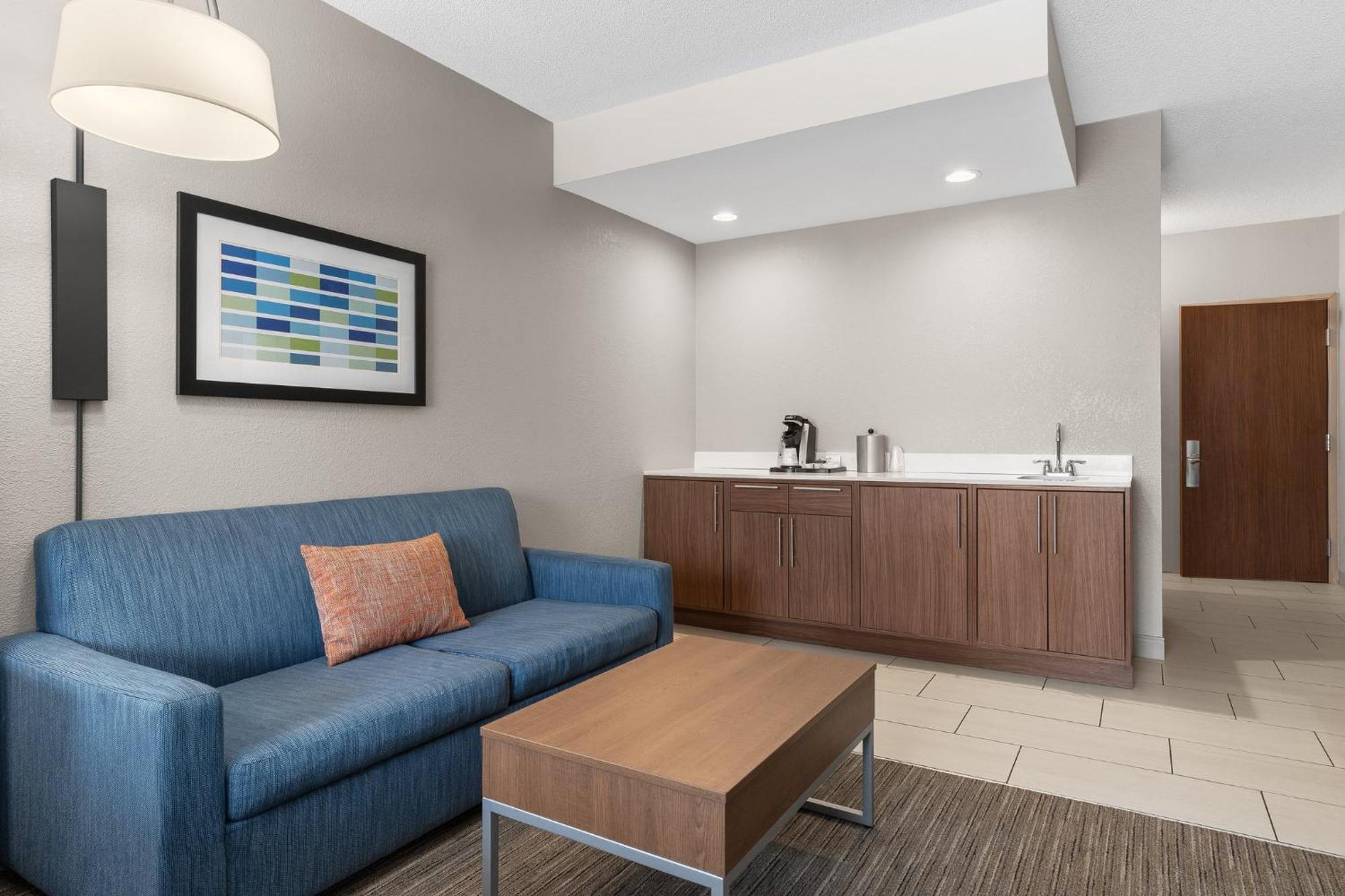 Holiday Inn Express Hotel & Suites Coralville By Ihg Kültér fotó