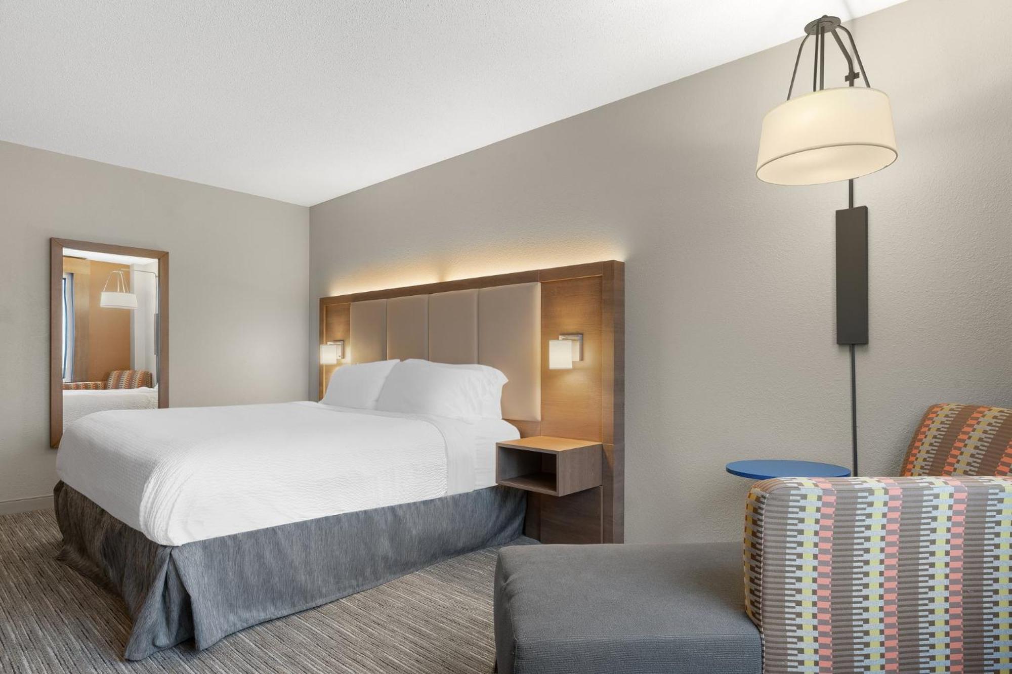 Holiday Inn Express Hotel & Suites Coralville By Ihg Kültér fotó
