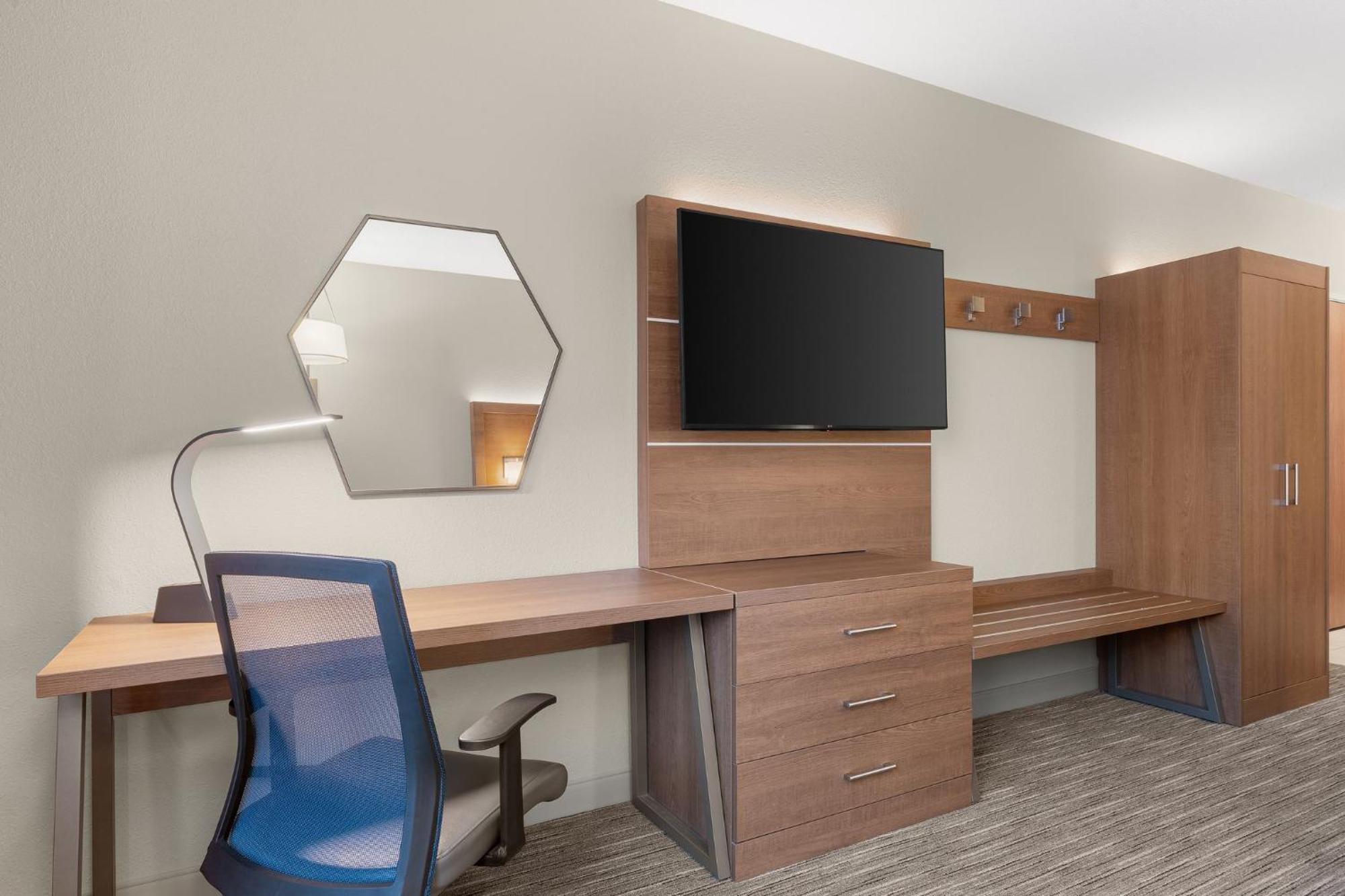 Holiday Inn Express Hotel & Suites Coralville By Ihg Kültér fotó