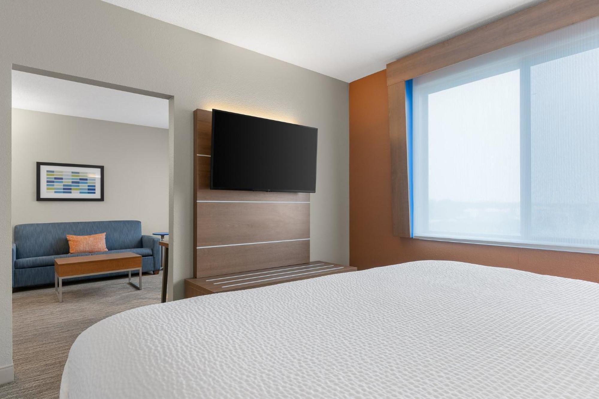 Holiday Inn Express Hotel & Suites Coralville By Ihg Kültér fotó
