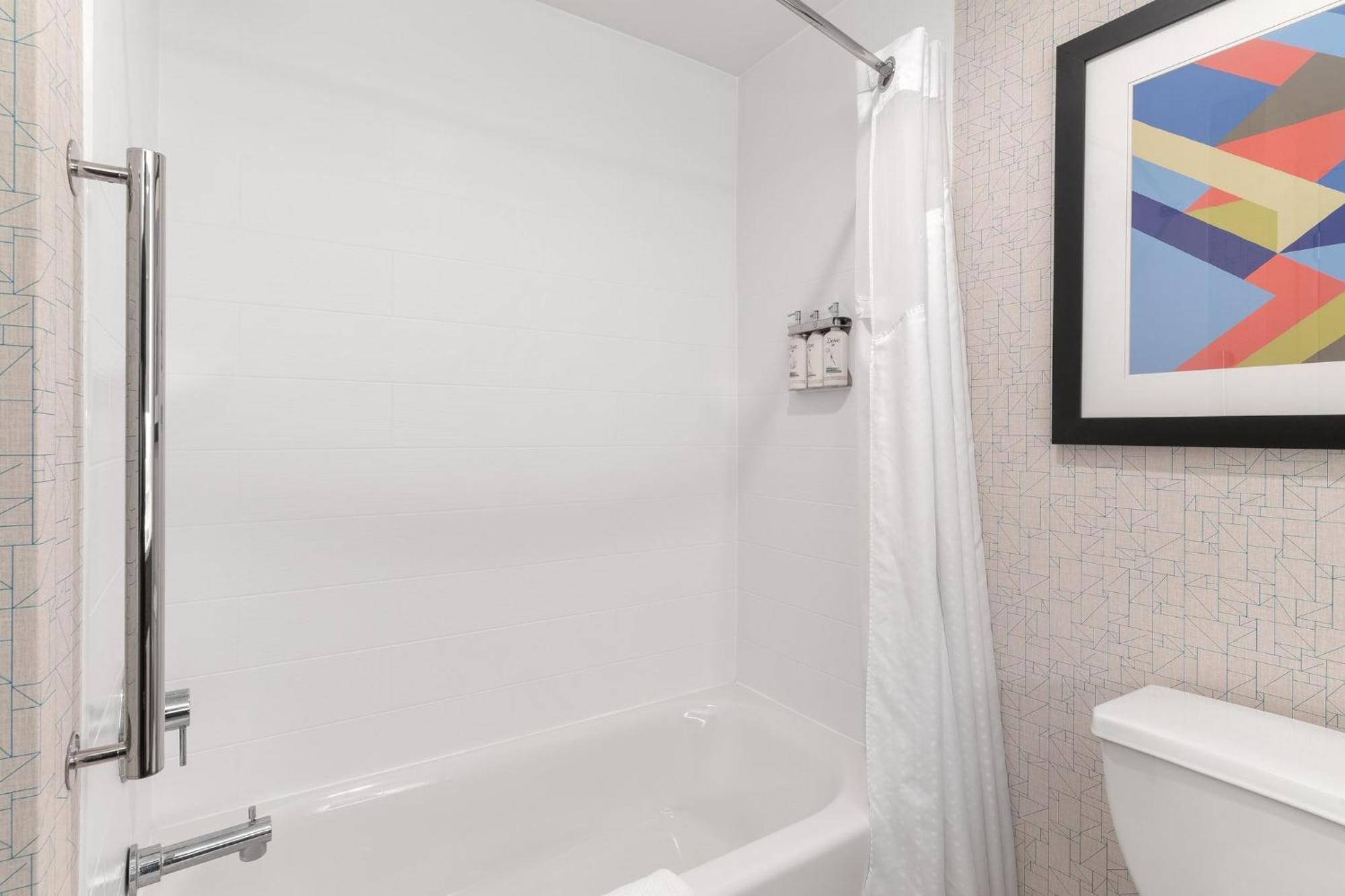 Holiday Inn Express Hotel & Suites Coralville By Ihg Kültér fotó