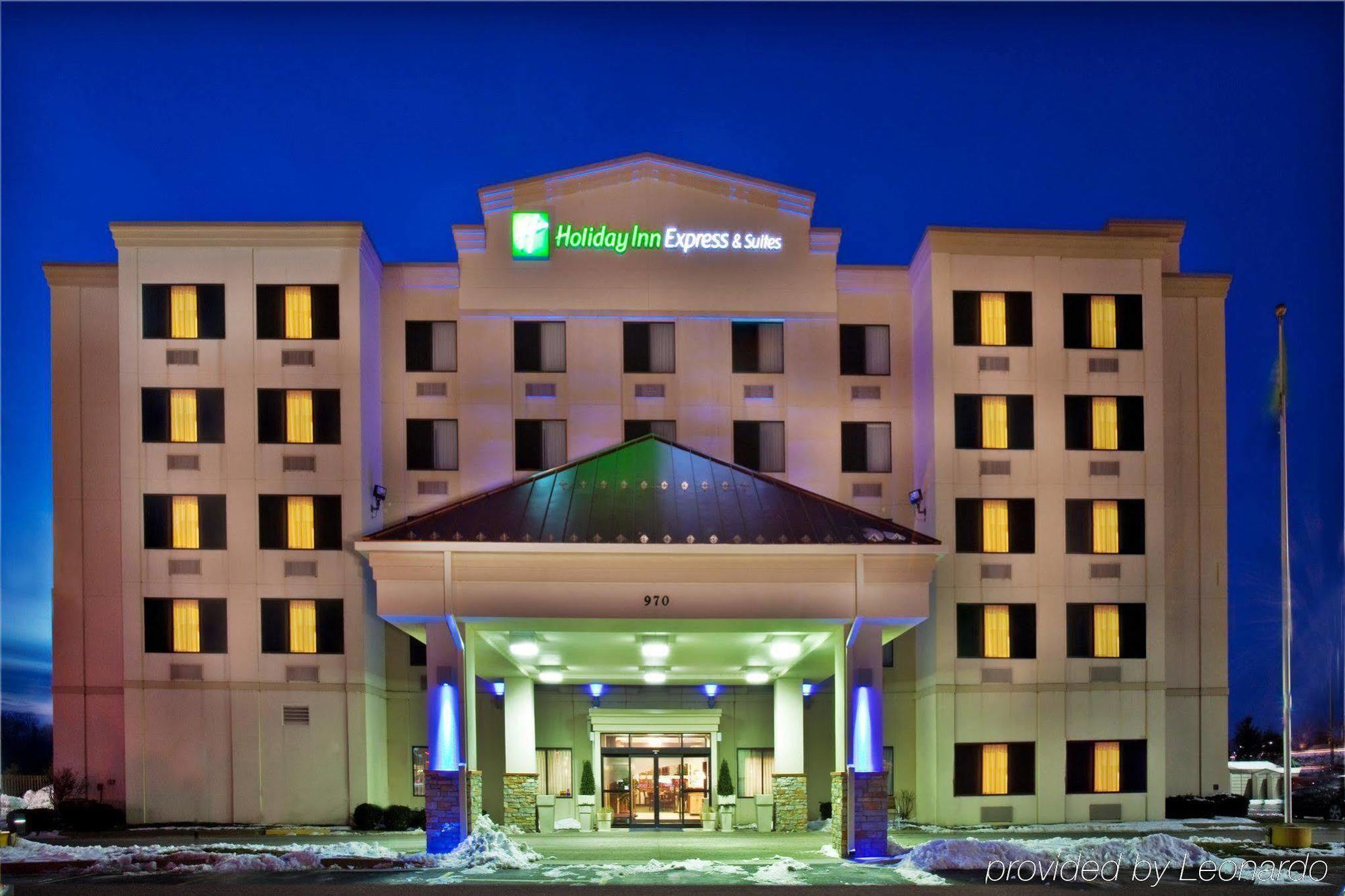 Holiday Inn Express Hotel & Suites Coralville By Ihg Kültér fotó